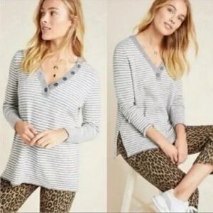 Anthropologie Womens Serena Grey Striped V Neck Henley Sweater Size XS